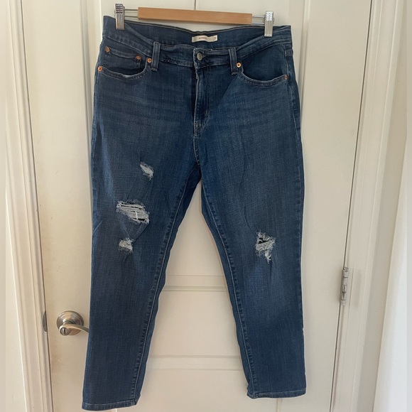 Levi’s, mid rise, ankle jeans in boyfriend fit. Size 31 - Picture 1 of 5